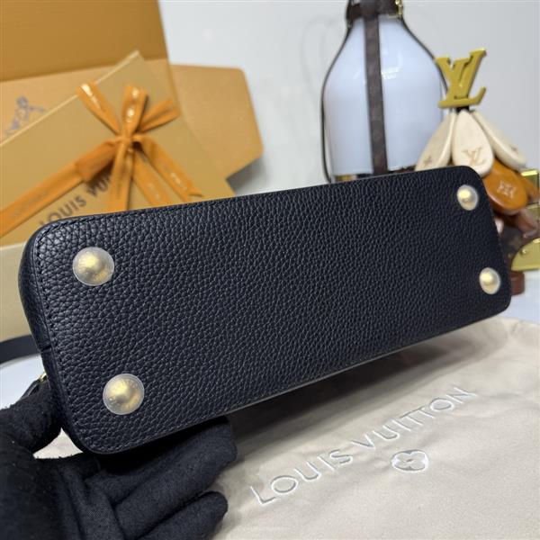 2026120164255918 270